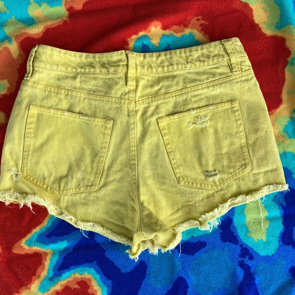 Peach Love California Yellow Distressed Shorts